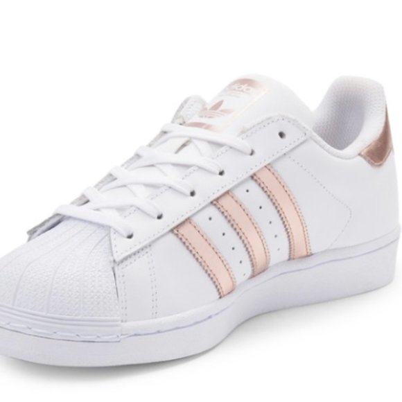 adidas women's rose gold tennis shoes